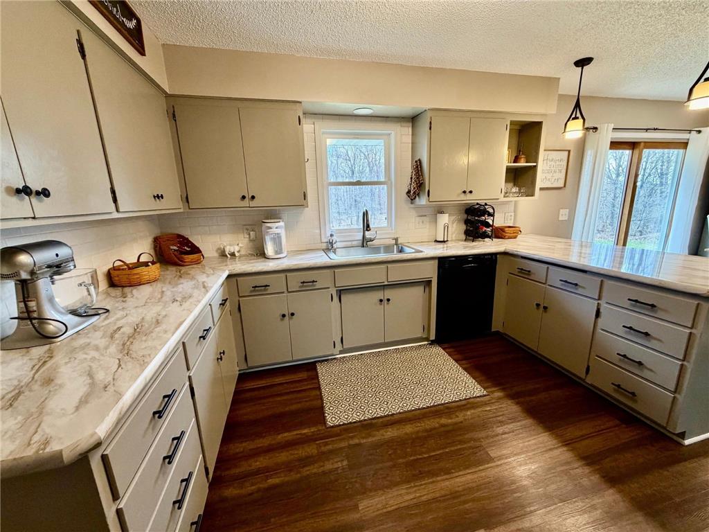 36983 Forest Boulevard North Branch MN 55056 7057957 image11