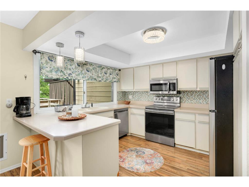 37 Birnamwood Drive Burnsville MN 55337 6824278 image14