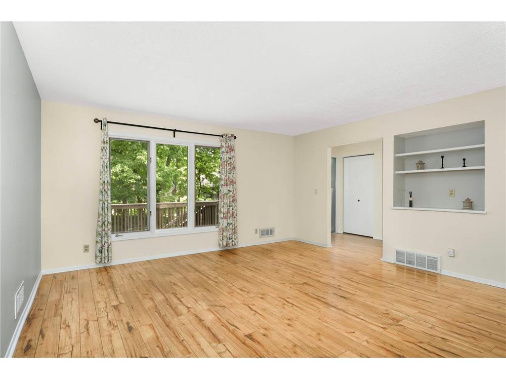 37 Birnamwood Drive Burnsville MN 55337 6824278 image9