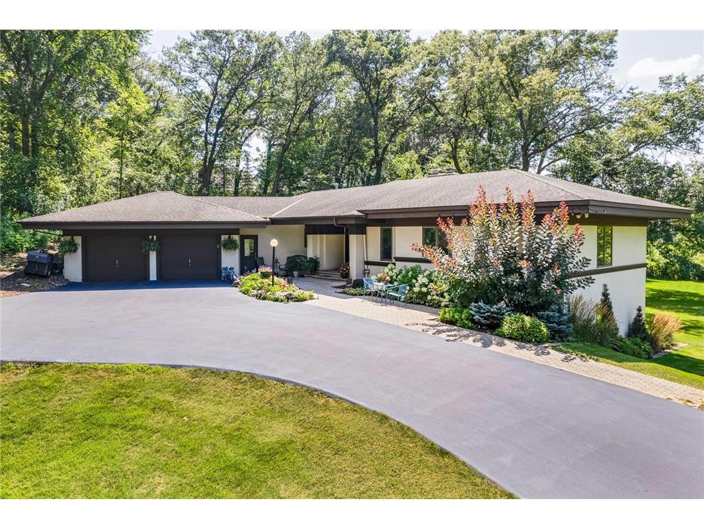 37 Deer Hills Drive North Oaks MN 55127 - Pleasant Lake 6590641 image1