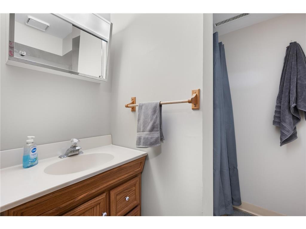 370 7th Street SW Plainview MN 55964 7010742 image18