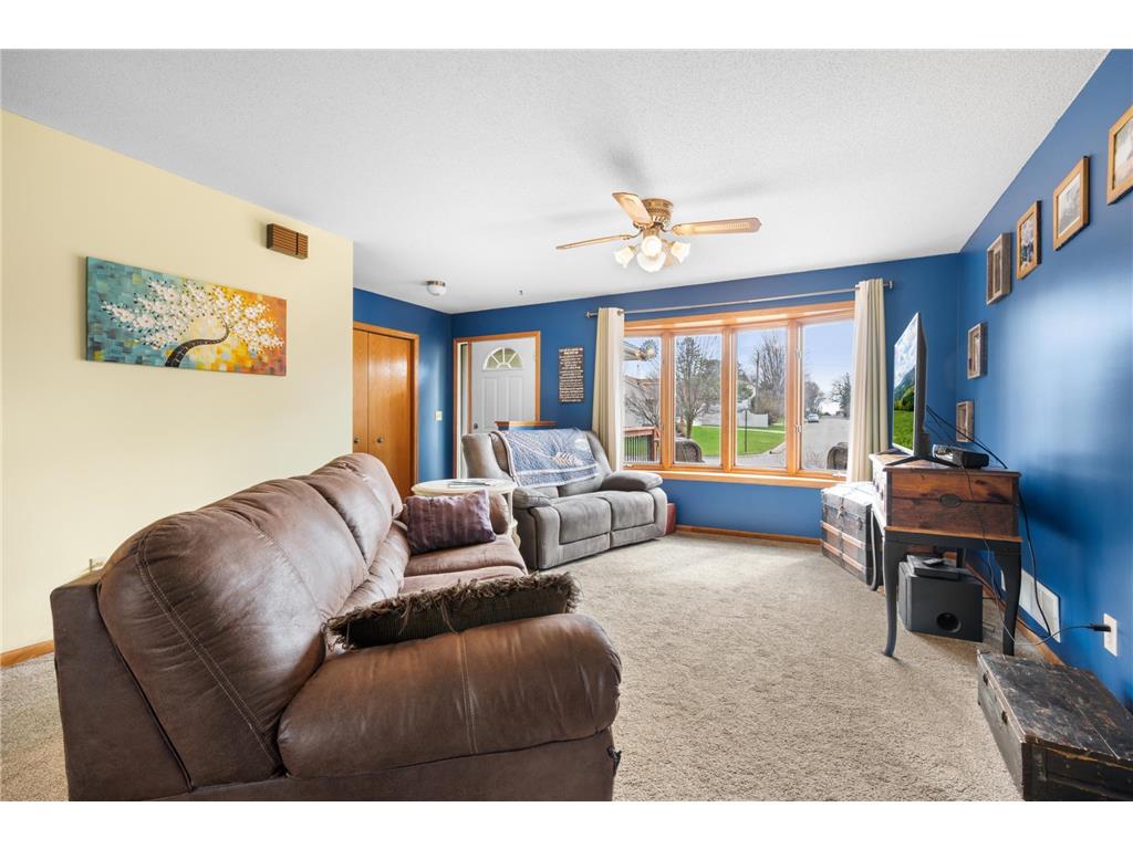 370 7th Street SW Plainview MN 55964 7010742 image3