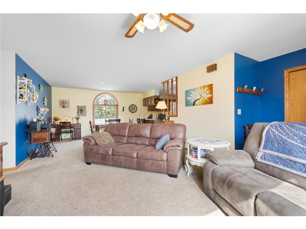 370 7th Street SW Plainview MN 55964 7010742 image4