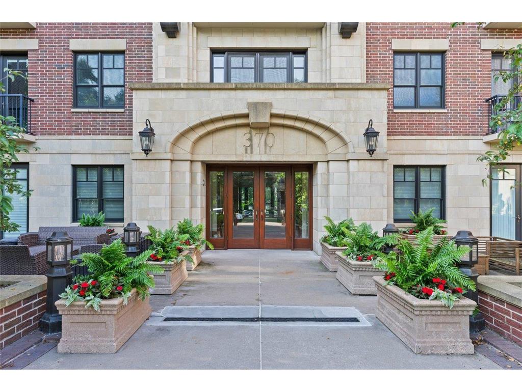 370 Marshall Avenue #102 Saint Paul MN 55102 7109338 image26