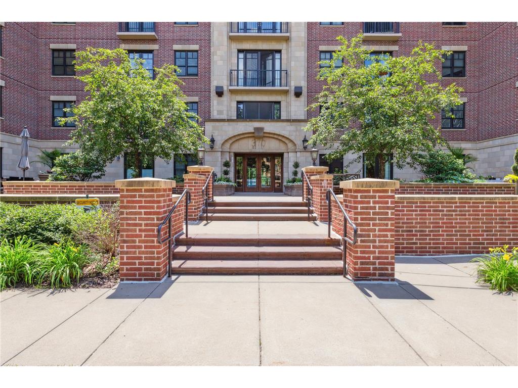 370 Marshall Avenue #106 Saint Paul MN 55102 6642544 image1