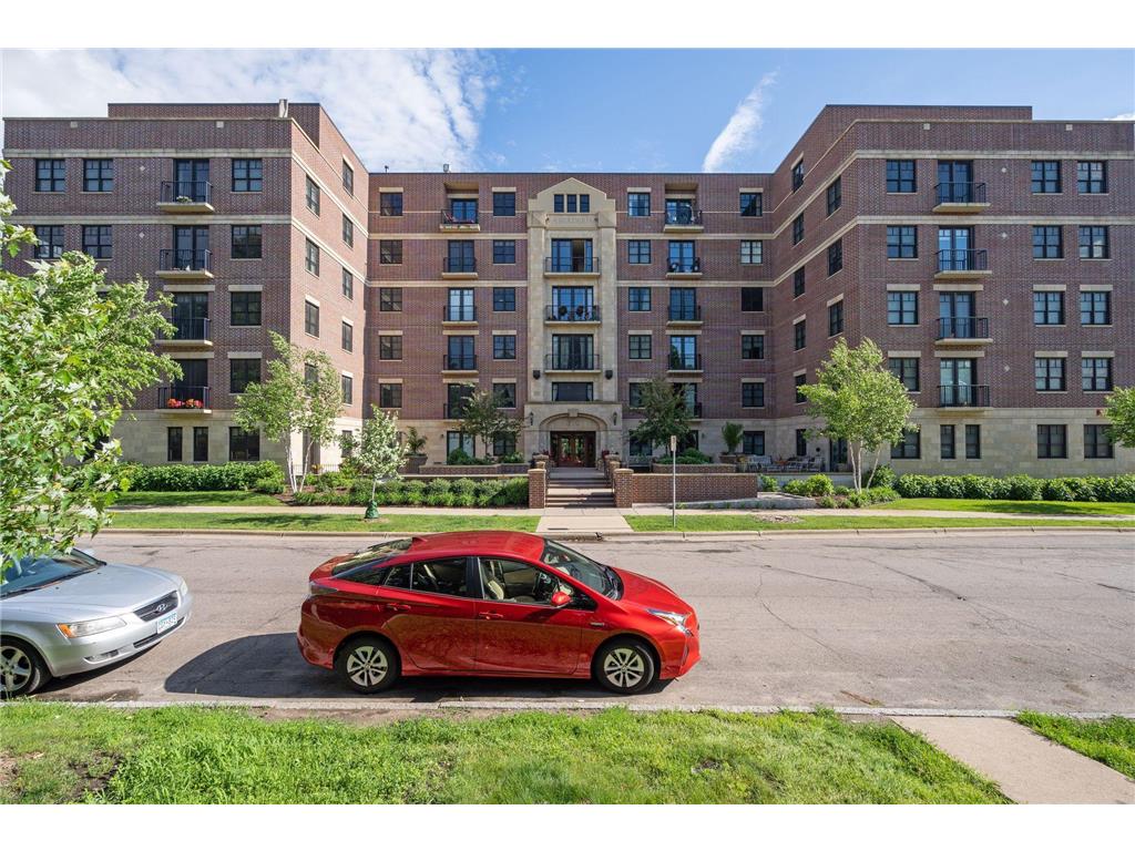 370 Marshall Avenue #204 Saint Paul MN 55102 7057368 image20