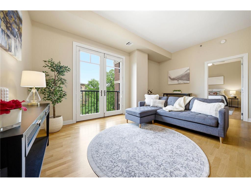370 Marshall Avenue #408 Saint Paul MN 55102 7058147 image1