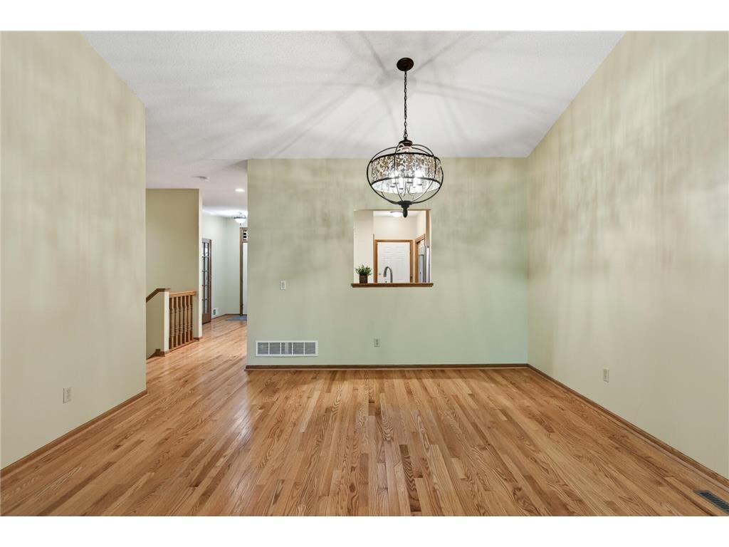 370 Mendota Road W West Saint Paul MN 55118 7068961 image25