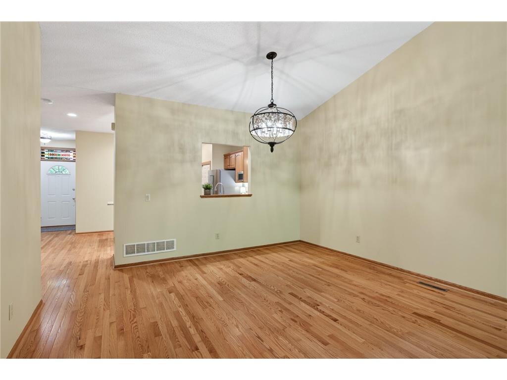 370 Mendota Road W West Saint Paul MN 55118 7068961 image27