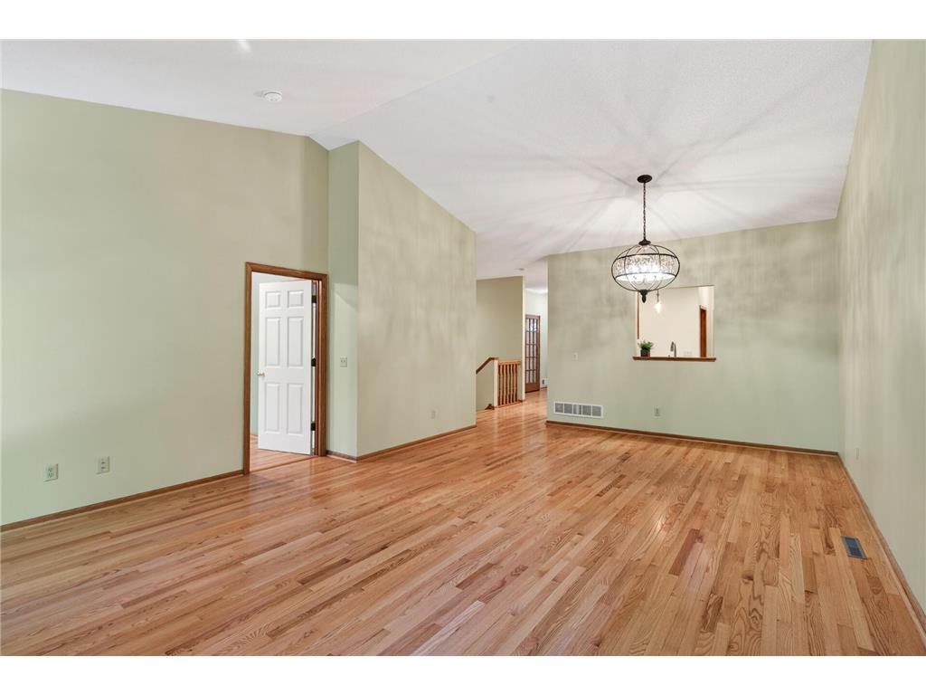 370 Mendota Road W West Saint Paul MN 55118 7068961 image28