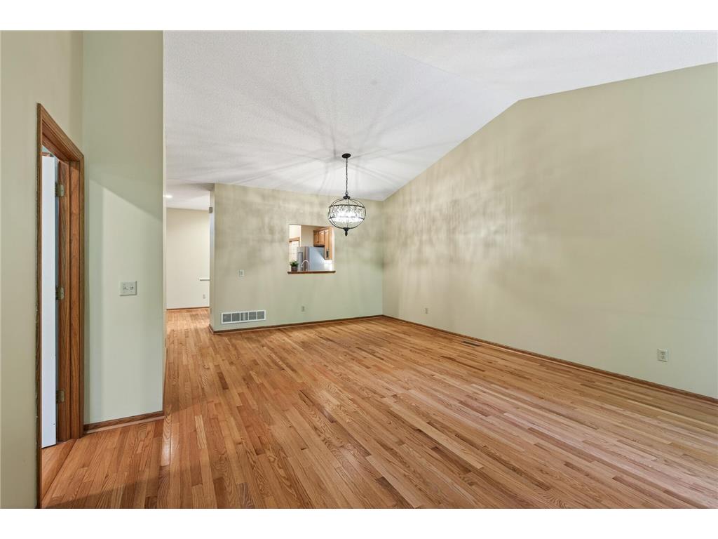370 Mendota Road W West Saint Paul MN 55118 7068961 image29