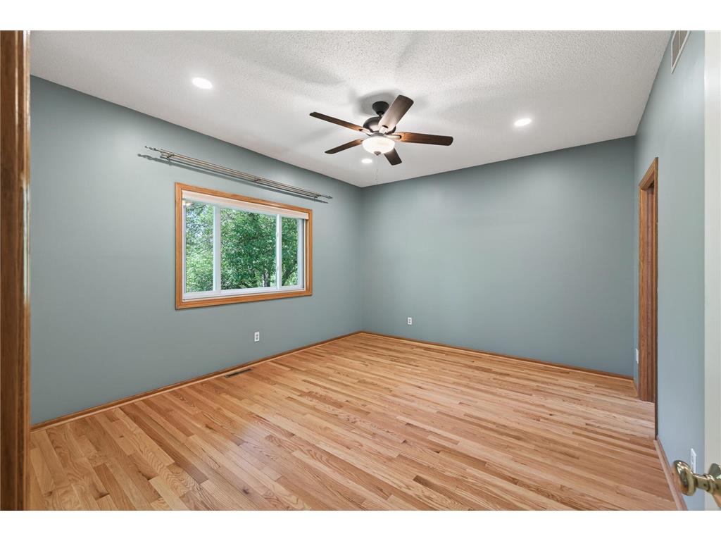 370 Mendota Road W West Saint Paul MN 55118 7068961 image33