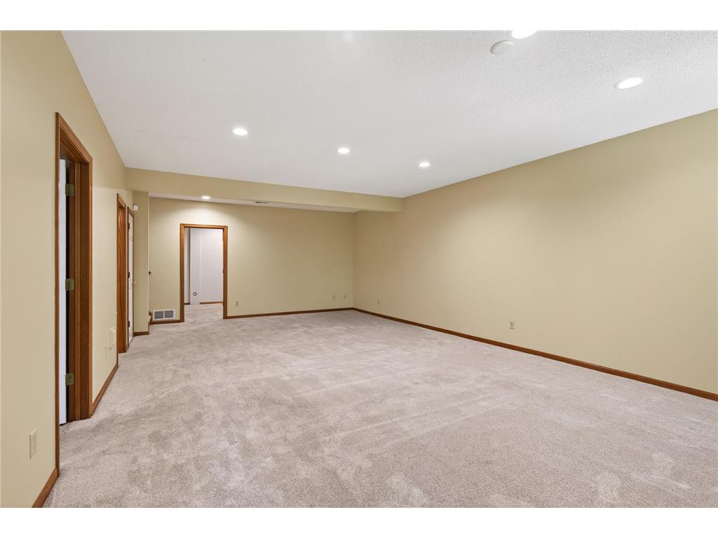 370 Mendota Road W West Saint Paul MN 55118 7068961 image44