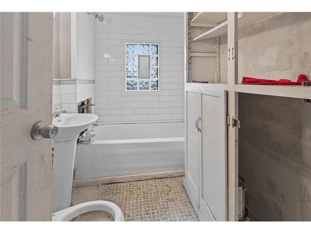 3700 N 6th Street Minneapolis MN 55412 7105674 image10