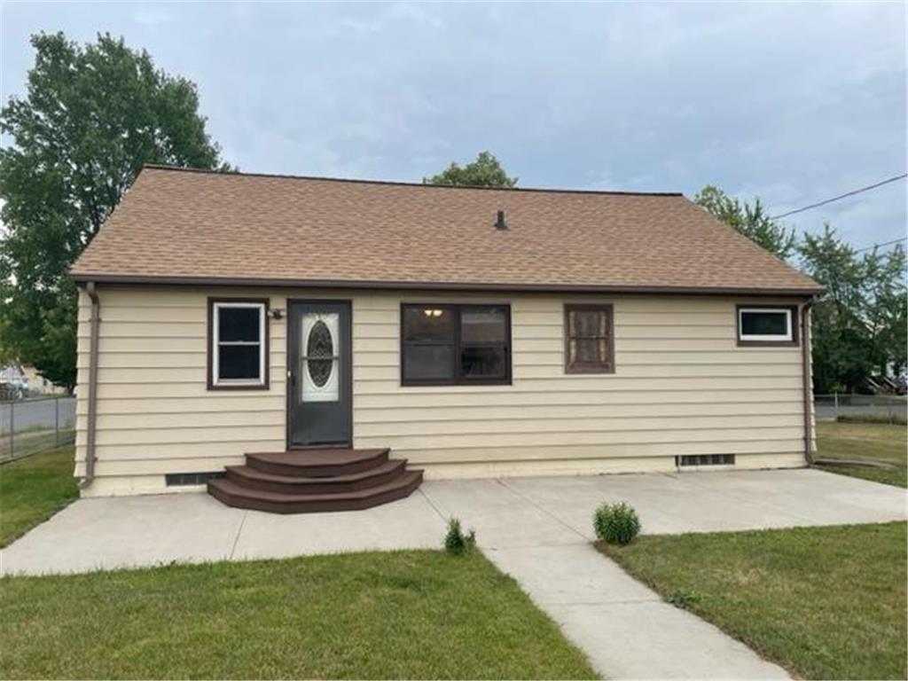 3701 3rd Avenue W Hibbing MN 55746 6418111 image1