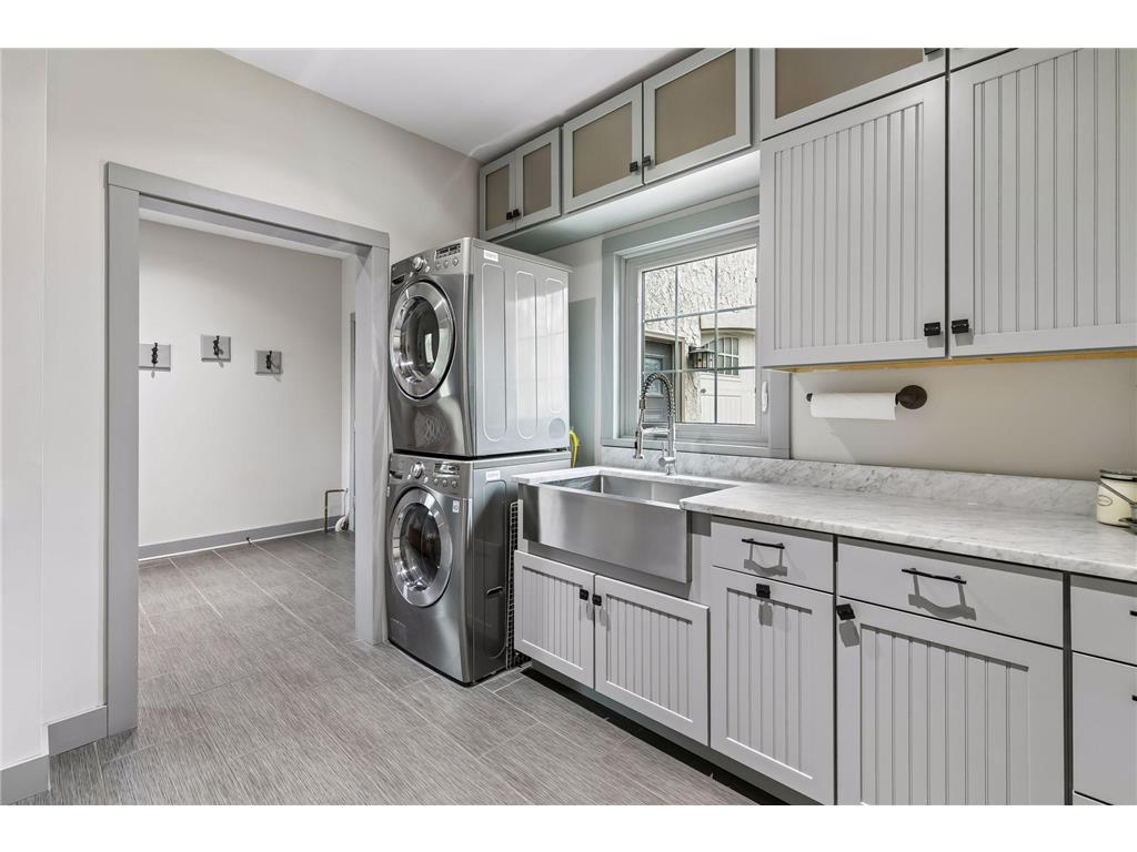 3701 Blackhawk Road Eagan MN 55122 7054900 image24