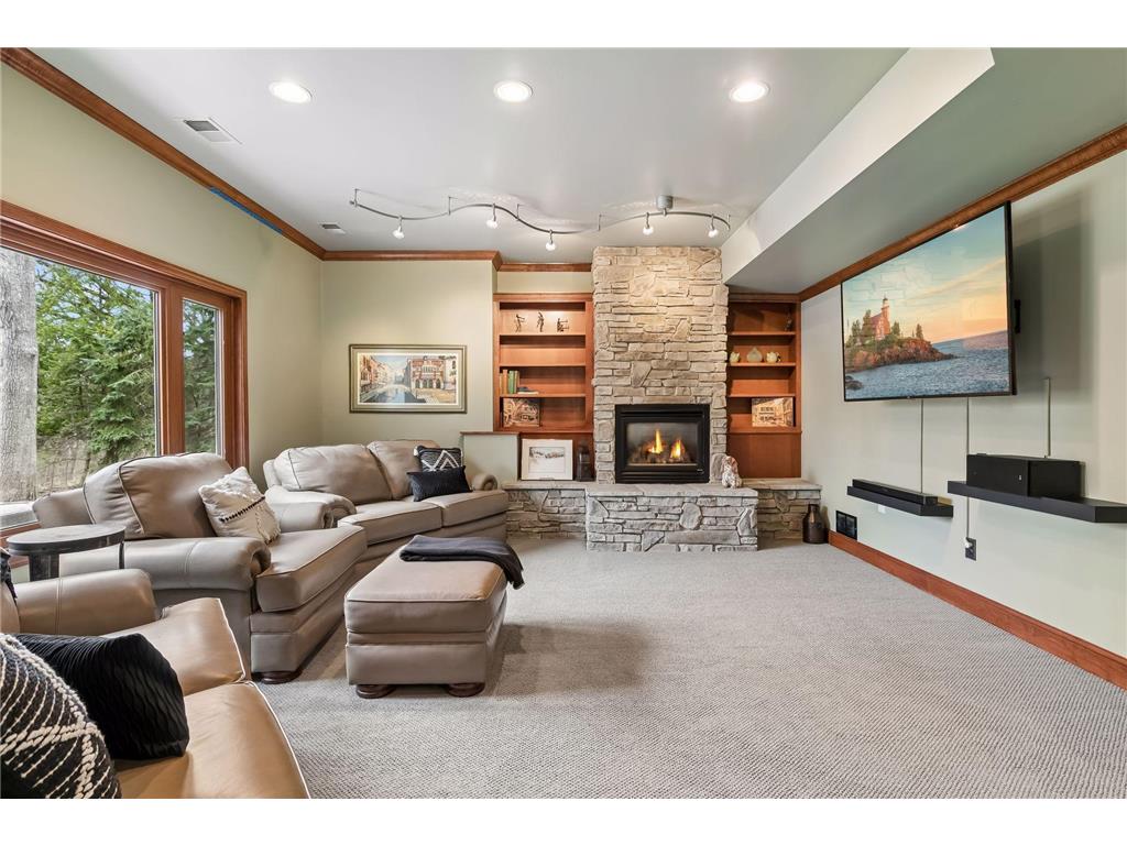 3701 Blackhawk Road Eagan MN 55122 7054900 image40