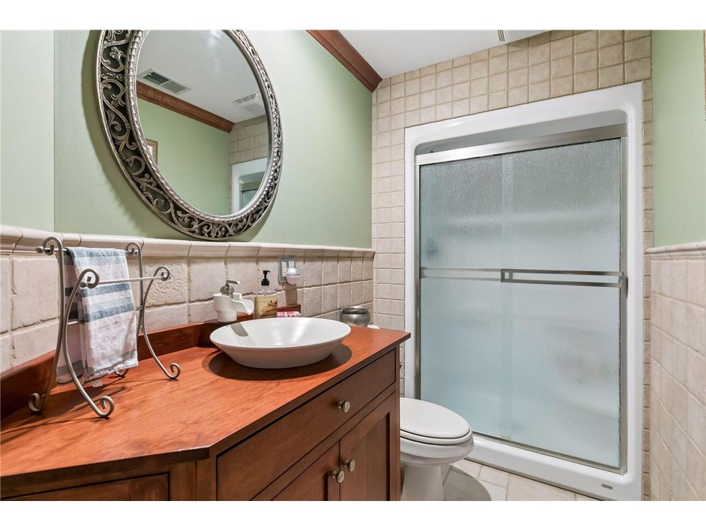 3701 Blackhawk Road Eagan MN 55122 7054900 image46
