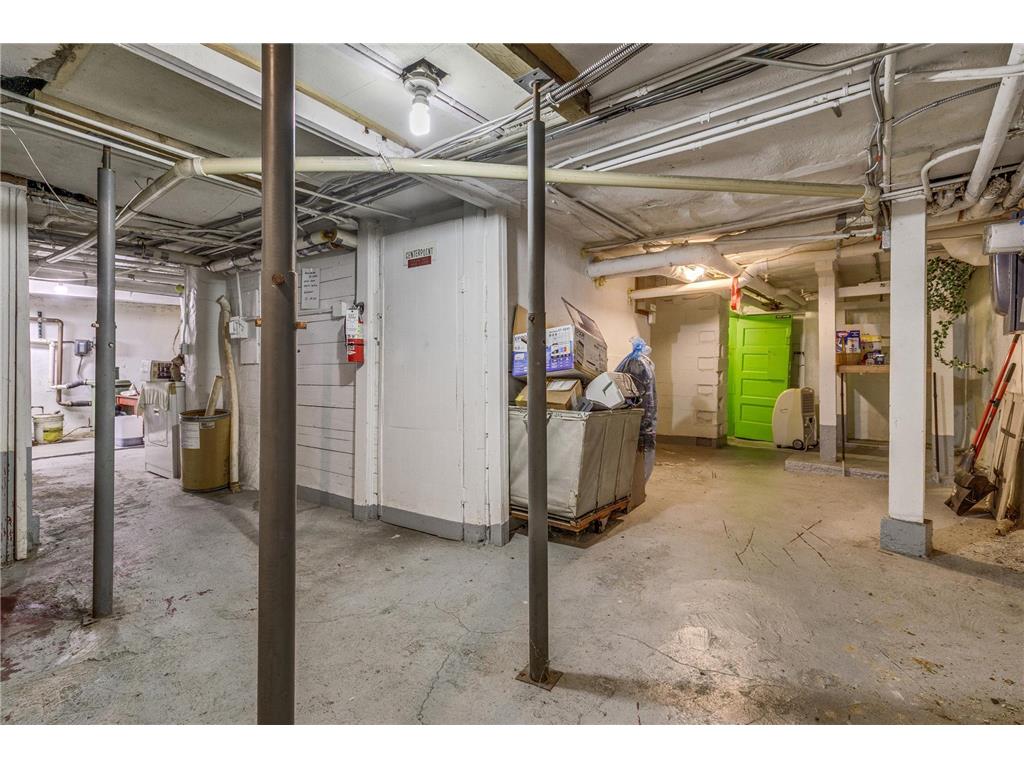 3701 Lyndale Avenue S Minneapolis MN 55409 6742622 image21