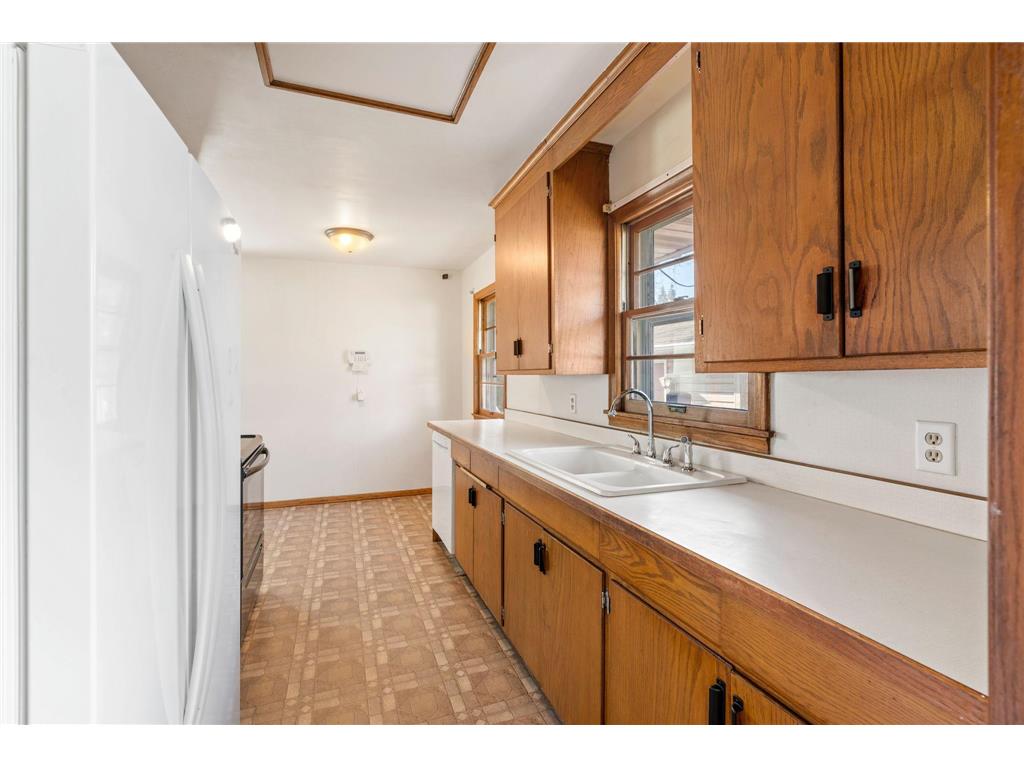 3701 Violet Avenue N Brooklyn Center MN 55429 7059579 image11