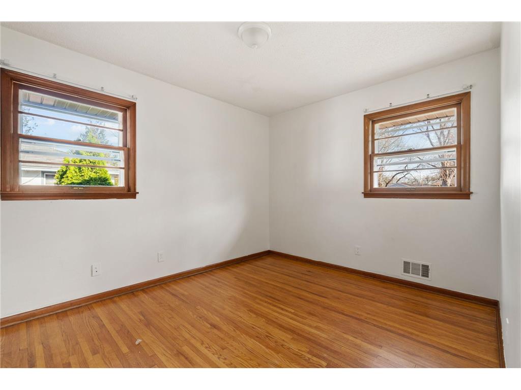 3701 Violet Avenue N Brooklyn Center MN 55429 7059579 image19