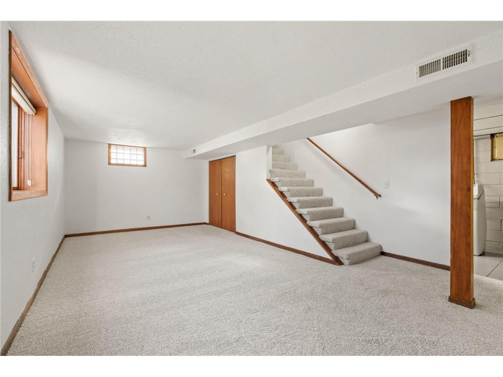 3701 Violet Avenue N Brooklyn Center MN 55429 7059579 image25
