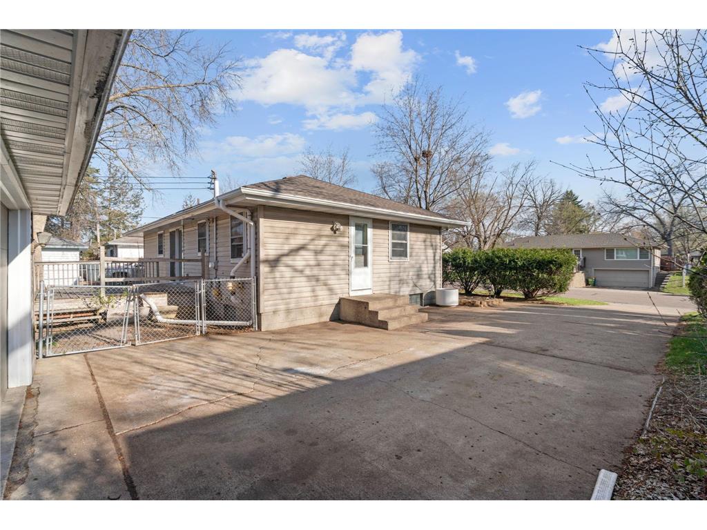 3701 Violet Avenue N Brooklyn Center MN 55429 7059579 image33