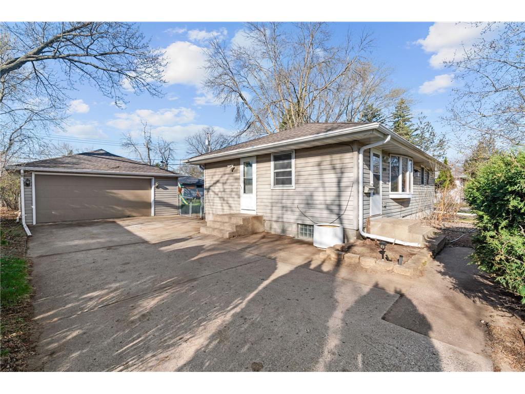 3701 Violet Avenue N Brooklyn Center MN 55429 7059579 image4