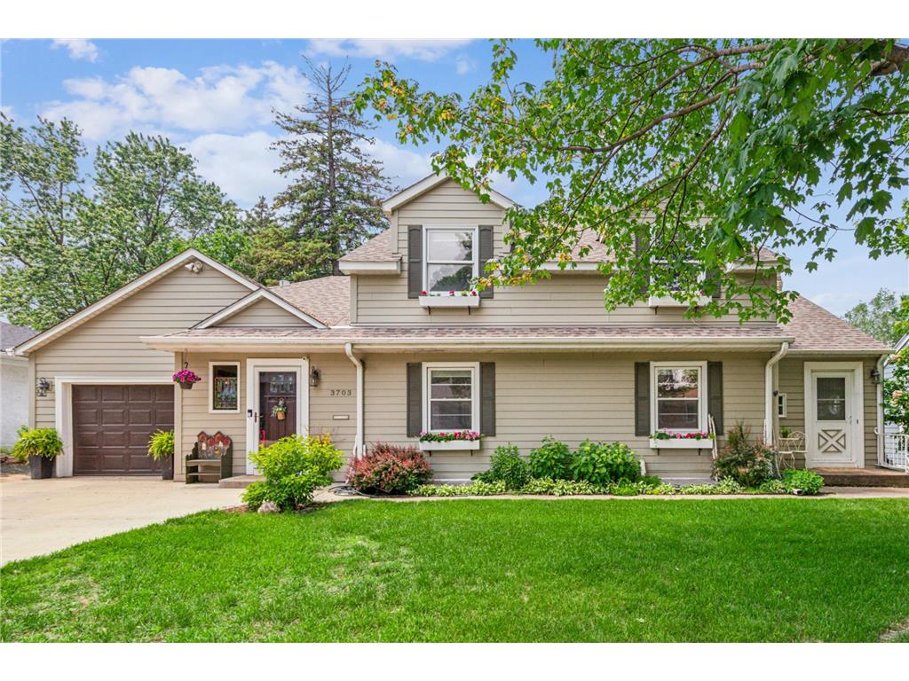 3703 Beard Avenue N Robbinsdale MN 55422 - Crystal 6737766 image1