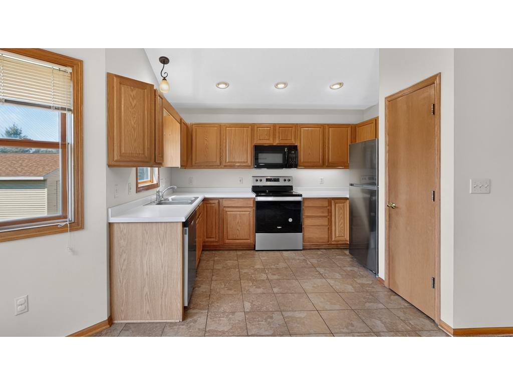 3704 Strathmore Lane SE Rochester MN 55904 7108549 image17