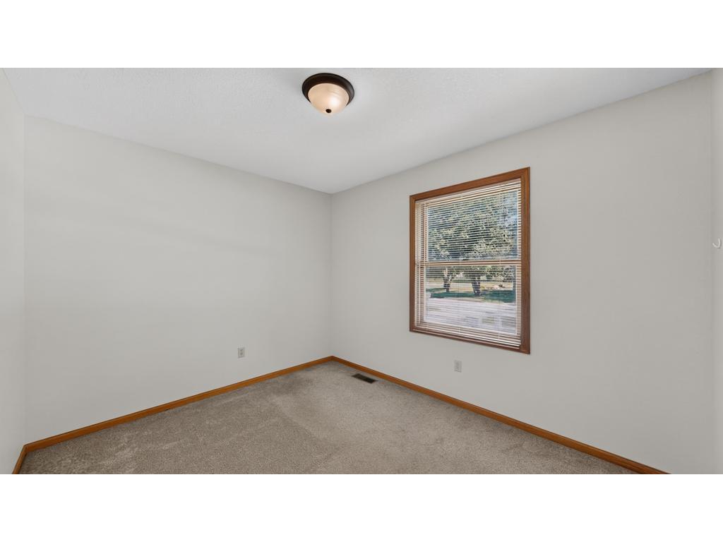 3704 Strathmore Lane SE Rochester MN 55904 7108549 image23