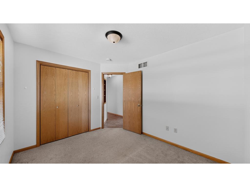 3704 Strathmore Lane SE Rochester MN 55904 7108549 image24