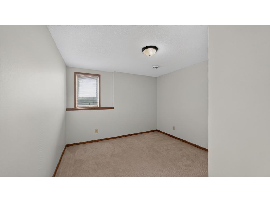 3704 Strathmore Lane SE Rochester MN 55904 7108549 image32