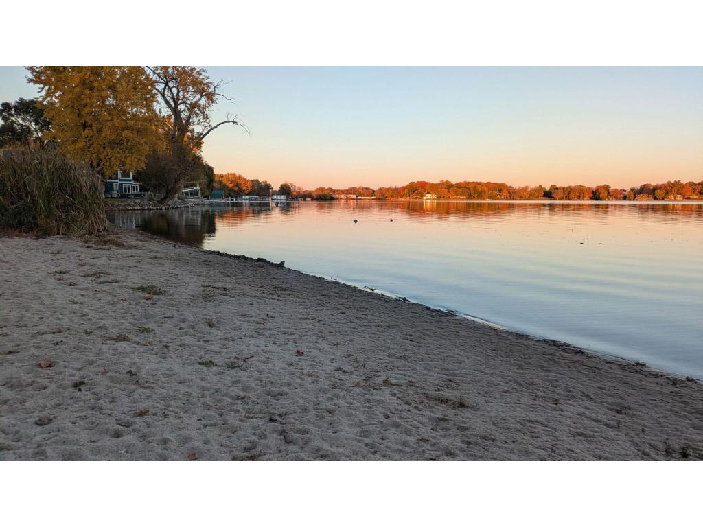 3705 North Shore Drive Orono MN 55391 - Lake Minnetonka 7047355 image5
