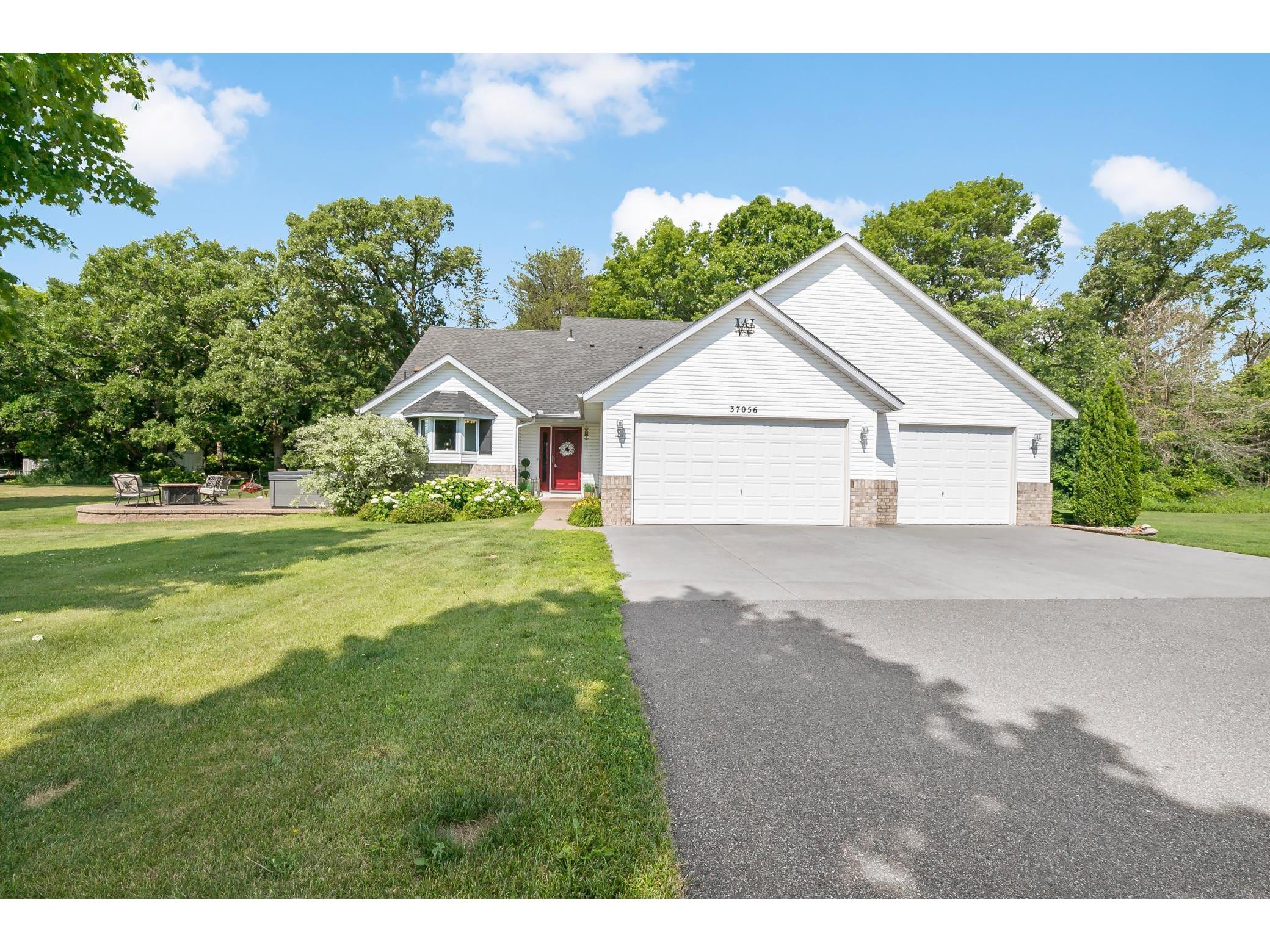 37056 Little Oak Lane, North Branch, MN, 55056 MLS 6016895 Edina