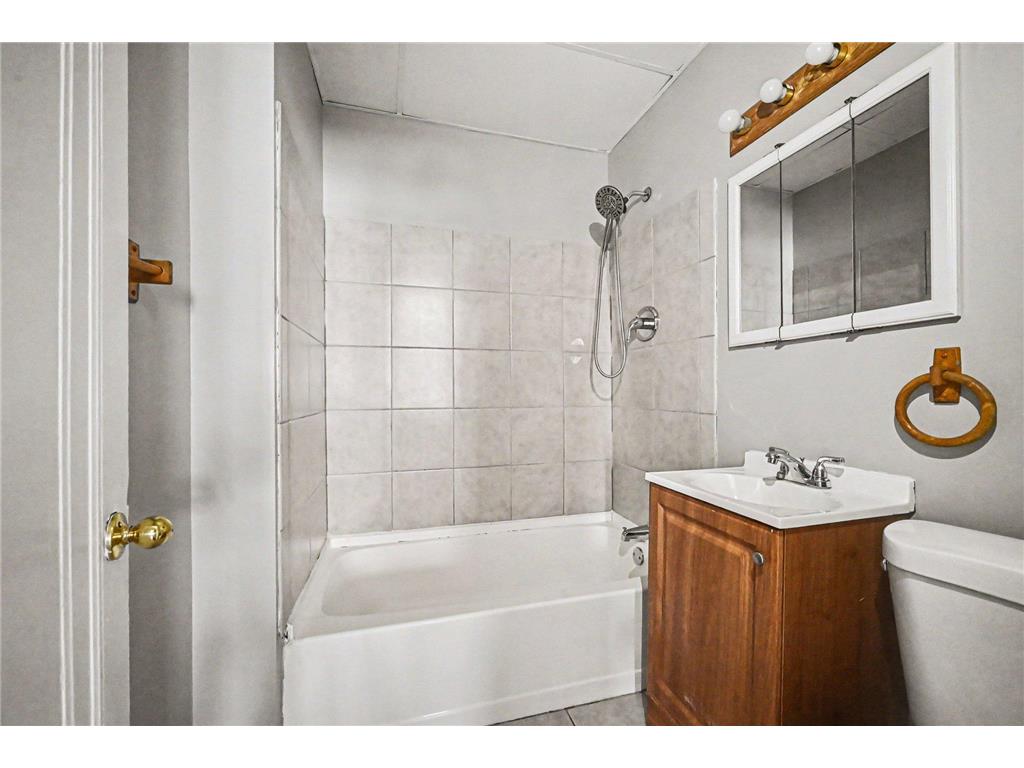 3706 Penn Avenue N Minneapolis MN 55412 7060902 image11