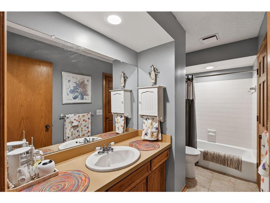3706 Westmark Circle Minnetonka MN 55345 7084348 image15