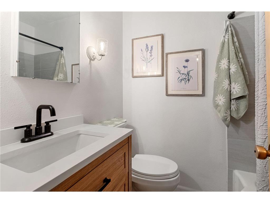 3707 42nd Avenue N Robbinsdale MN 55422 7084910 image17
