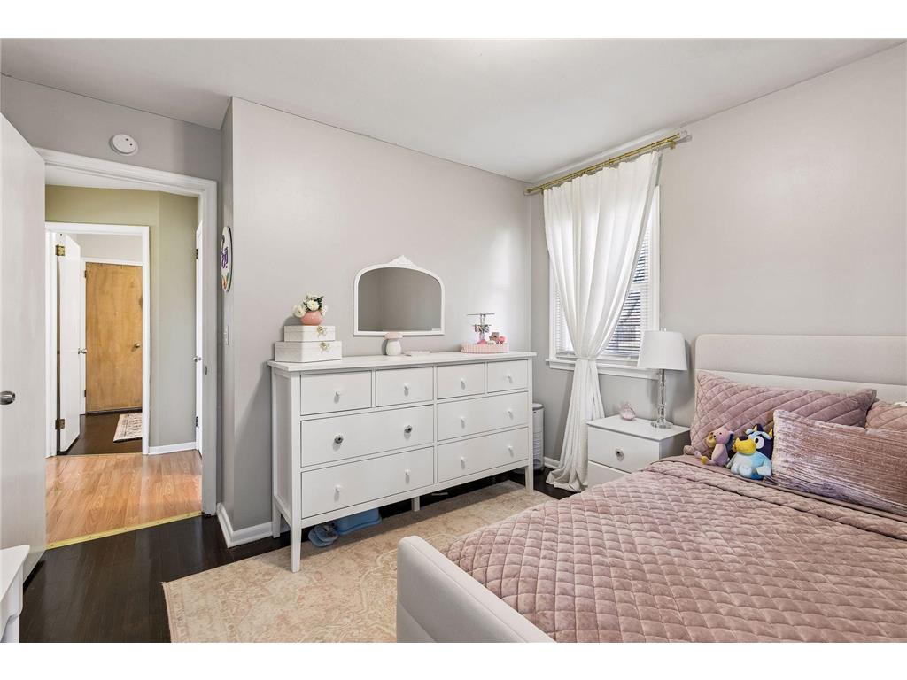 3708 W Old Shakopee Road Bloomington MN 55431 7043303 image12