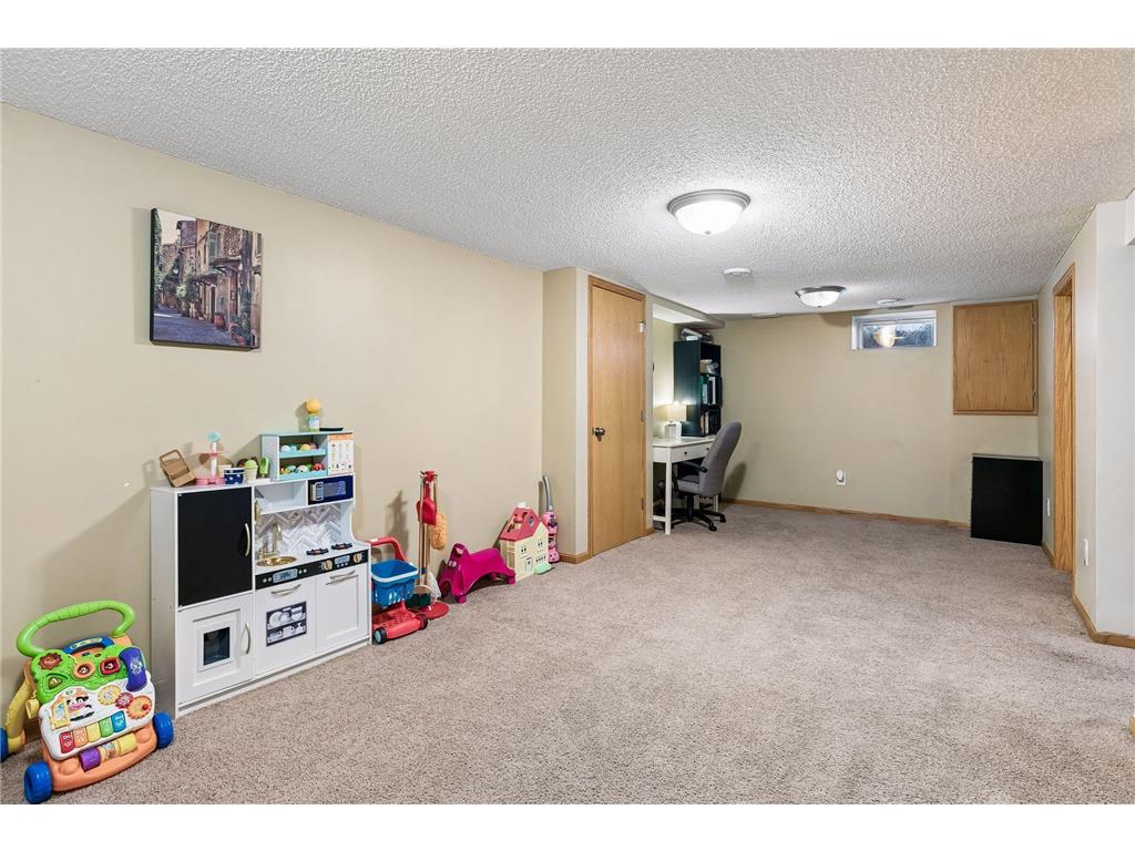 3708 W Old Shakopee Road Bloomington MN 55431 7043303 image16