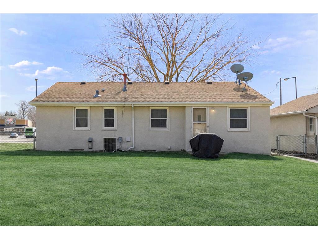 3708 W Old Shakopee Road Bloomington MN 55431 7043303 image20