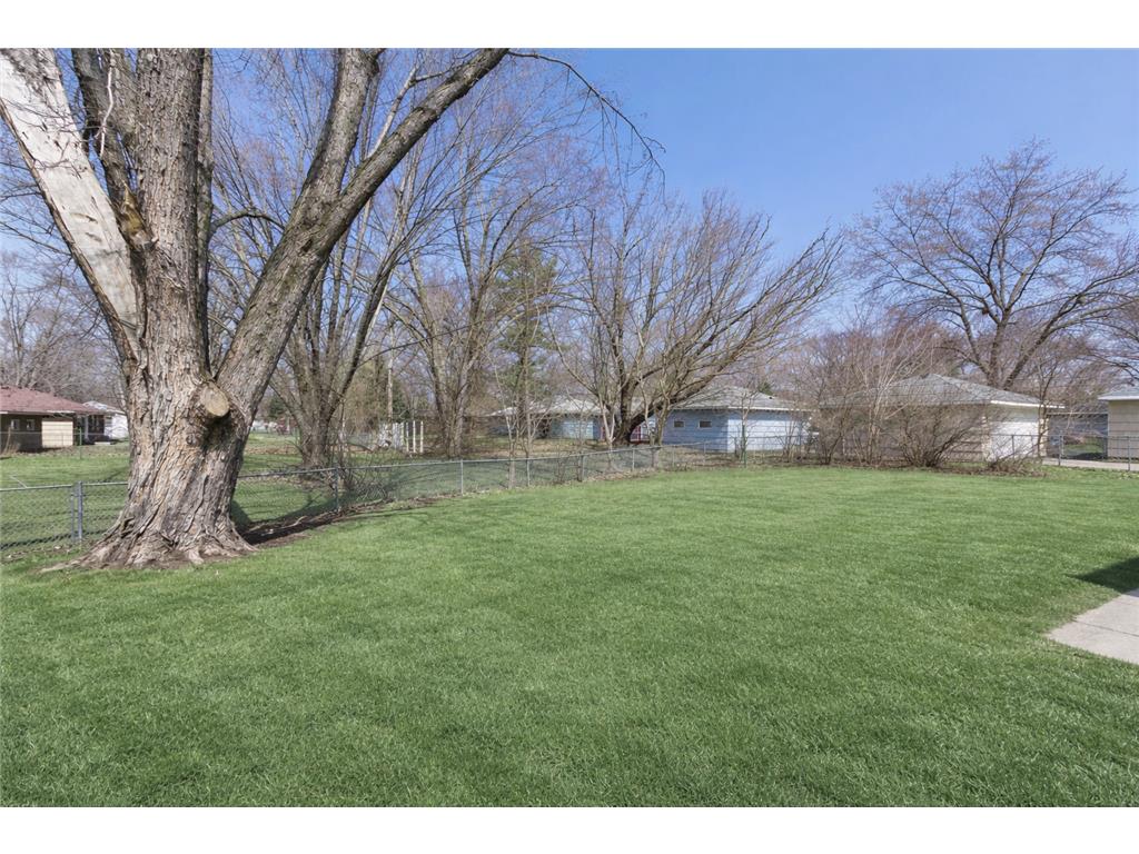 3708 W Old Shakopee Road Bloomington MN 55431 7043303 image3