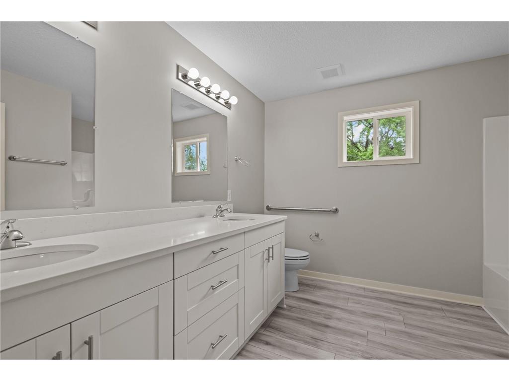 3710 Pierce Street NE Columbia Heights MN 55421 7106941 image14