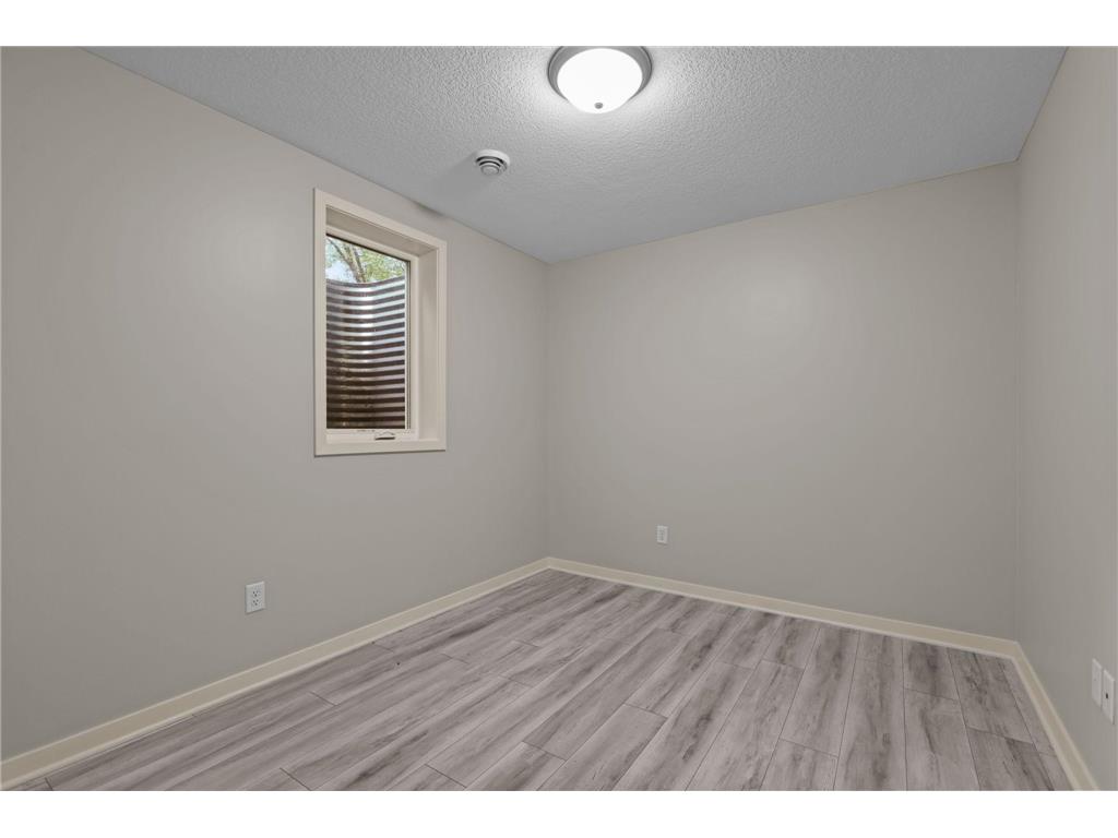3710 Pierce Street NE Columbia Heights MN 55421 7106941 image8