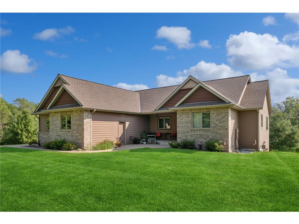 3711 Bavaria Road, Chaska, MN, 55318 MLS 6377422 Edina Realty