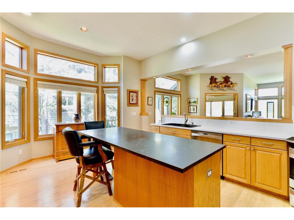 3711 Village Court Woodbury MN 55125 7059974 image6