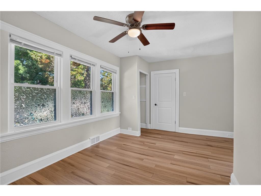 3714 Oliver Avenue N Minneapolis MN 55412 7108220 image14