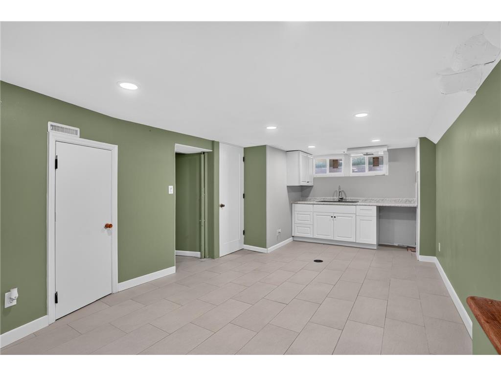 3714 Oliver Avenue N Minneapolis MN 55412 7108220 image22