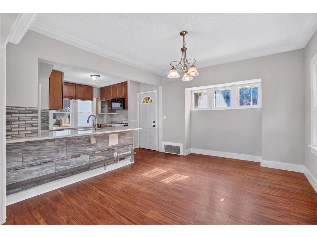 3714 Oliver Avenue N Minneapolis MN 55412 7108220 image5