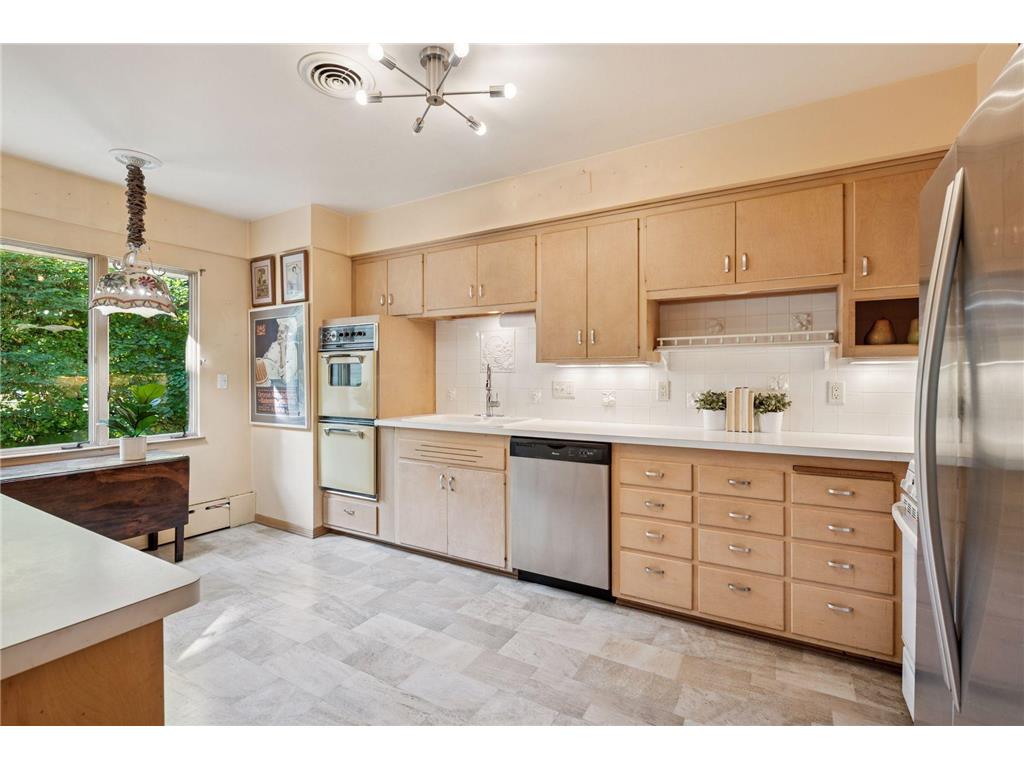 3714 W Bde Maka Ska Parkway Minneapolis MN 55410 - Bde Maka Ska 7027613 image16